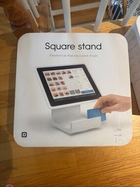 Stand Retail Tablet Mount in White